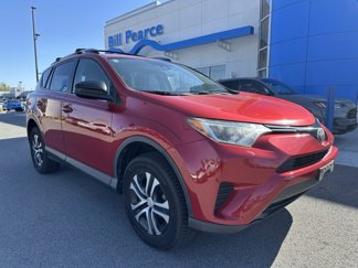 Used 2017 Toyota RAV4 LE image 1