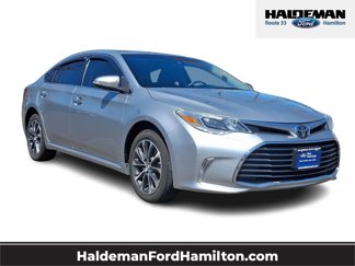 Used 2018 Toyota Avalon XLE image 1