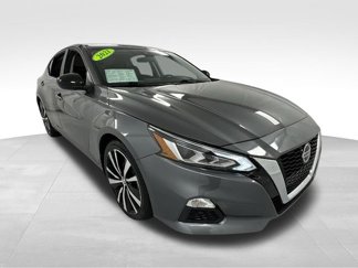 Used 2021 Nissan Altima 2.5 SR image 1