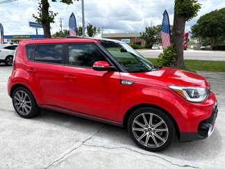 Used 2018 Kia Soul ! w/ Tech Package image 1