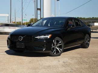 Used 2024 Volvo S60 B5 Core image 1