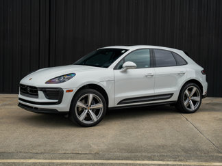 Certified 2024 Porsche Macan image 1
