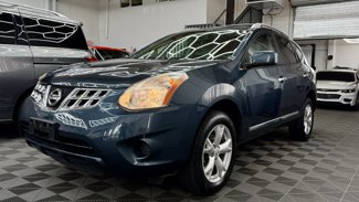 Used 2013 Nissan Rogue SV image 1