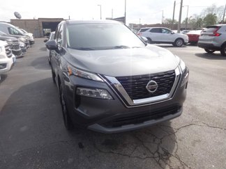 Used 2021 Nissan Rogue SV image 1