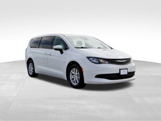 Used 2023 Chrysler Voyager LX image 1