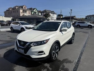 Used 2021 Nissan Rogue Sport SL image 1
