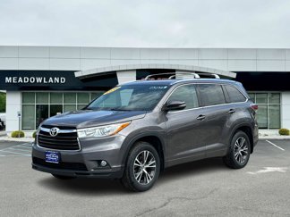 Used 2016 Toyota Highlander XLE image 1