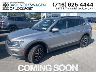 Used 2021 Volkswagen Tiguan SE image 1