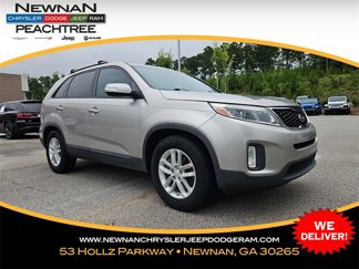 Used 2015 Kia Sorento LX image 1