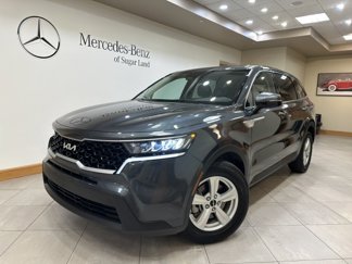 Used 2023 Kia Sorento LX image 1