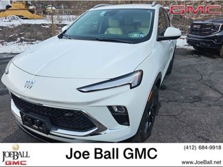 Used 2024 Buick Encore GX Sport Touring image 1