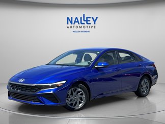 Used 2024 Hyundai Elantra SEL image 1