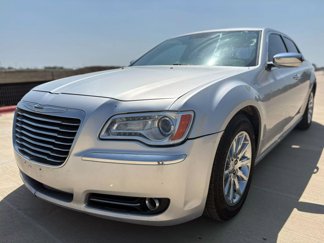 Used 2012 Chrysler 300 Limited image 1