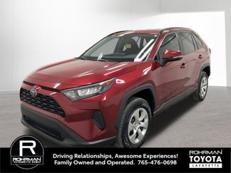 Used 2020 Toyota RAV4 LE image 1