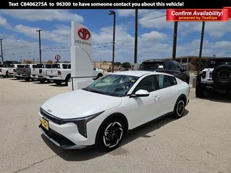 Used 2025 Kia K4 EX image 1