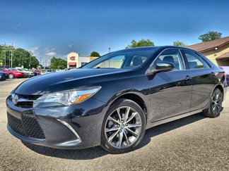 Used 2017 Toyota Camry XSE image 1