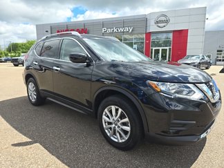 Used 2018 Nissan Rogue SV image 1