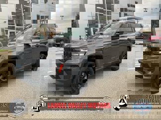 Used 2023 Jeep Grand Cherokee Altitude image 1