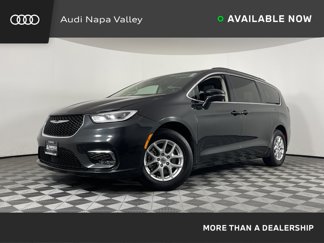 Used 2022 Chrysler Pacifica Touring-L image 1