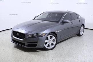 Used 2018 Jaguar XE Premium image 1