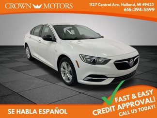 Used 2019 Buick Regal Preferred image 1