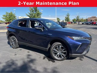 Used 2021 Toyota Venza LE image 1