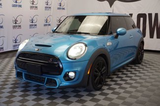 Used 2017 MINI Cooper S image 1