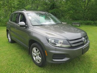 Used 2016 Volkswagen Tiguan S image 1