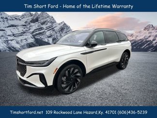New 2025 Lincoln Nautilus Reserve image 1