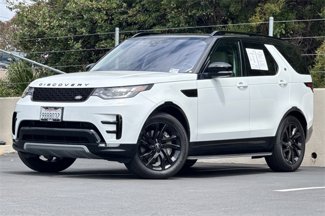 Used 2020 Land Rover Discovery Landmark image 1