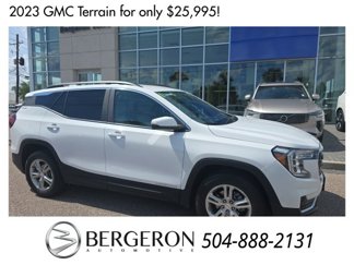 Used 2023 GMC Terrain SLE w/ Driver Convenience Package image 1
