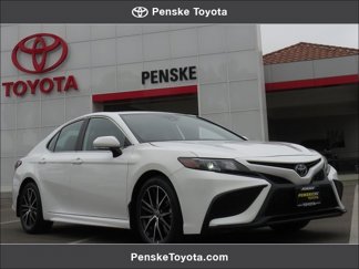 Used 2023 Toyota Camry SE image 1