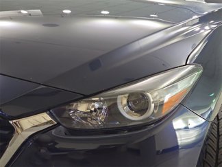 Used 2018 MAZDA MAZDA3 Touring image 1