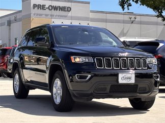 Used 2018 Jeep Grand Cherokee Laredo image 1
