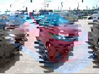 Used 2018 Toyota Sienna LE image 1