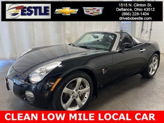 Used 2006 Pontiac Solstice Convertible w/ Premium Package image 1