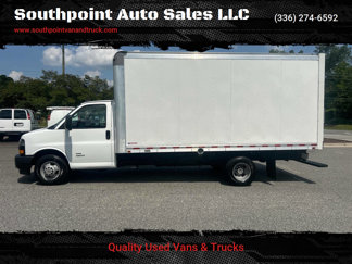 Used 2022 Chevrolet Express 4500 Extended w/ Power Convenience Package image 1
