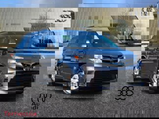 Used 2020 Toyota Sienna LE image 1