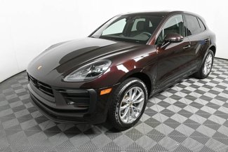 Certified 2023 Porsche Macan Turbo image 1