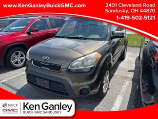 Used 2013 Kia Soul + image 1