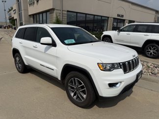 Used 2020 Jeep Grand Cherokee Laredo w/ Security & Convenience Group image 1