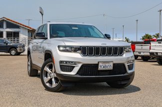 Used 2022 Jeep Grand Cherokee Limited image 1