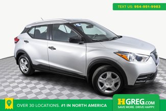 Used 2018 Nissan Kicks S image 1