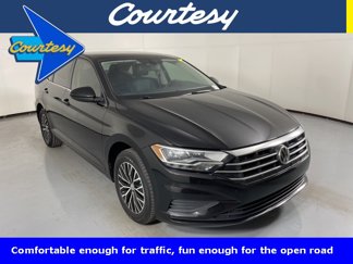Used 2020 Volkswagen Jetta SE image 1