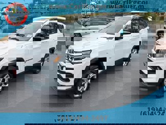 New 2025 Jeep Compass Latitude image 1