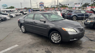 Used 2009 Toyota Camry LE image 1