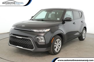 Used 2021 Kia Soul LX image 1