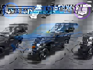 Used 2014 Jeep Patriot Latitude w/ Sun/Sound Group image 1