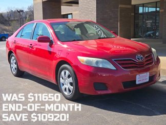 Used 2011 Toyota Camry LE image 1