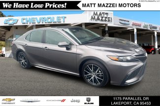 Used 2022 Toyota Camry SE image 1